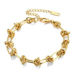 Elegant Gold Knot Bracelet